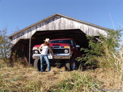 misty anderson farmers daughter ford truck02