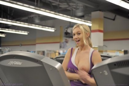 allison-angel-sexy-gym-workout2-small